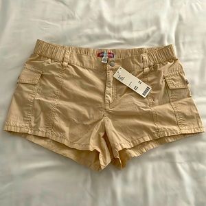 Brand new Urban Outfitters Cargo shorts low waisted Size 4